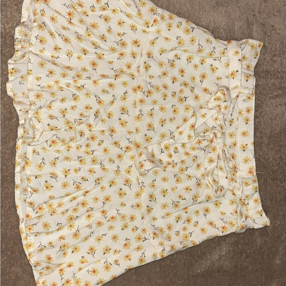 Floral Print mini skirt with Yellow Flowers